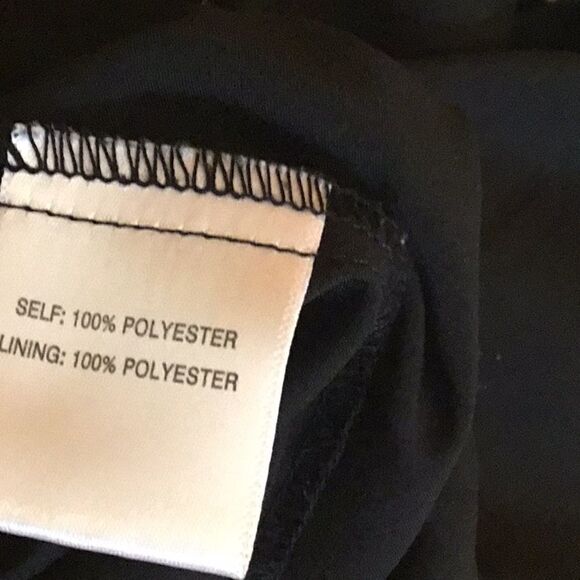 Tunic style dress with long sleeves, tie back, by ROSE & OLIVE in size medium - Picture 13 of 14